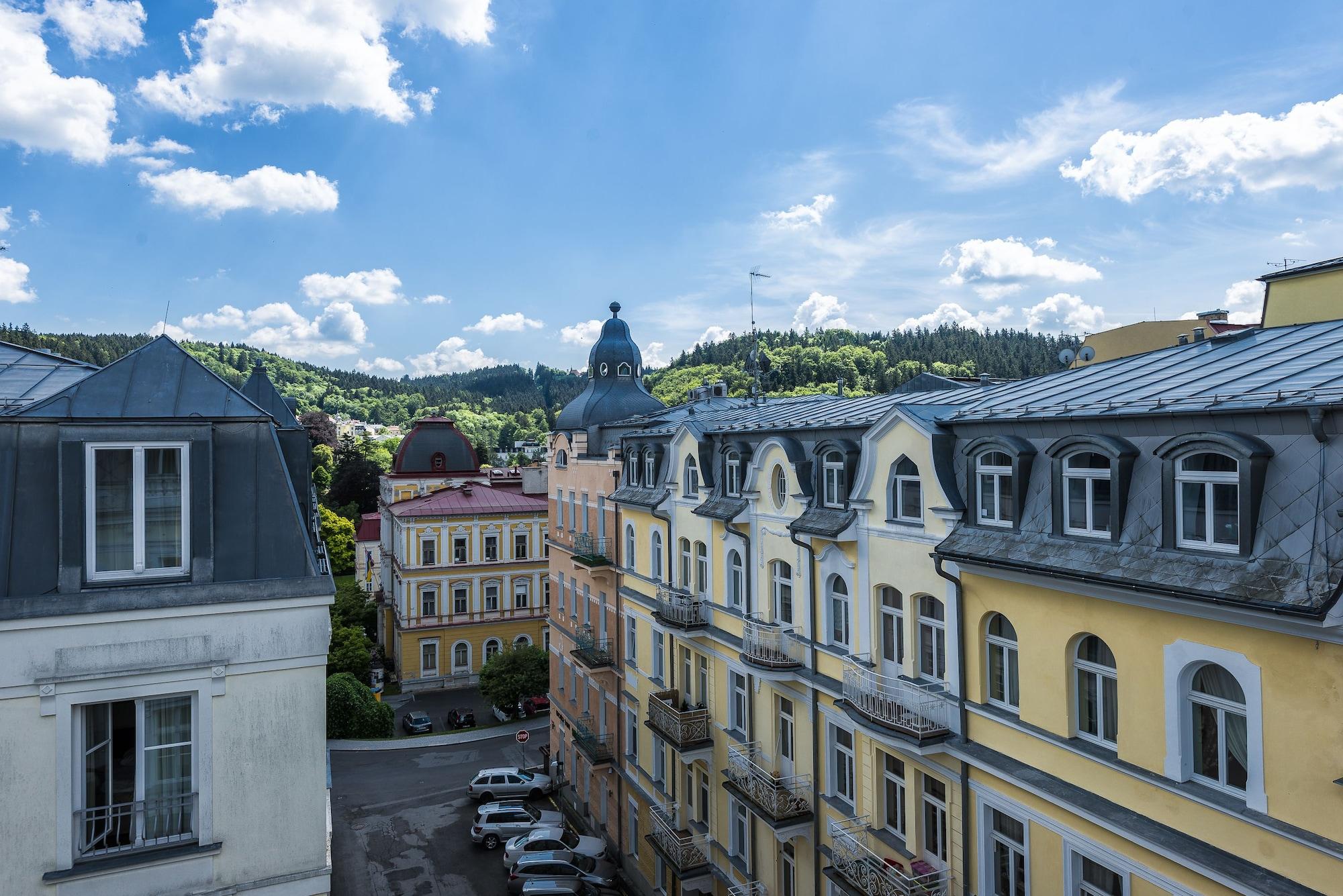 Residence Romanza Marianske Lazne Exterior foto