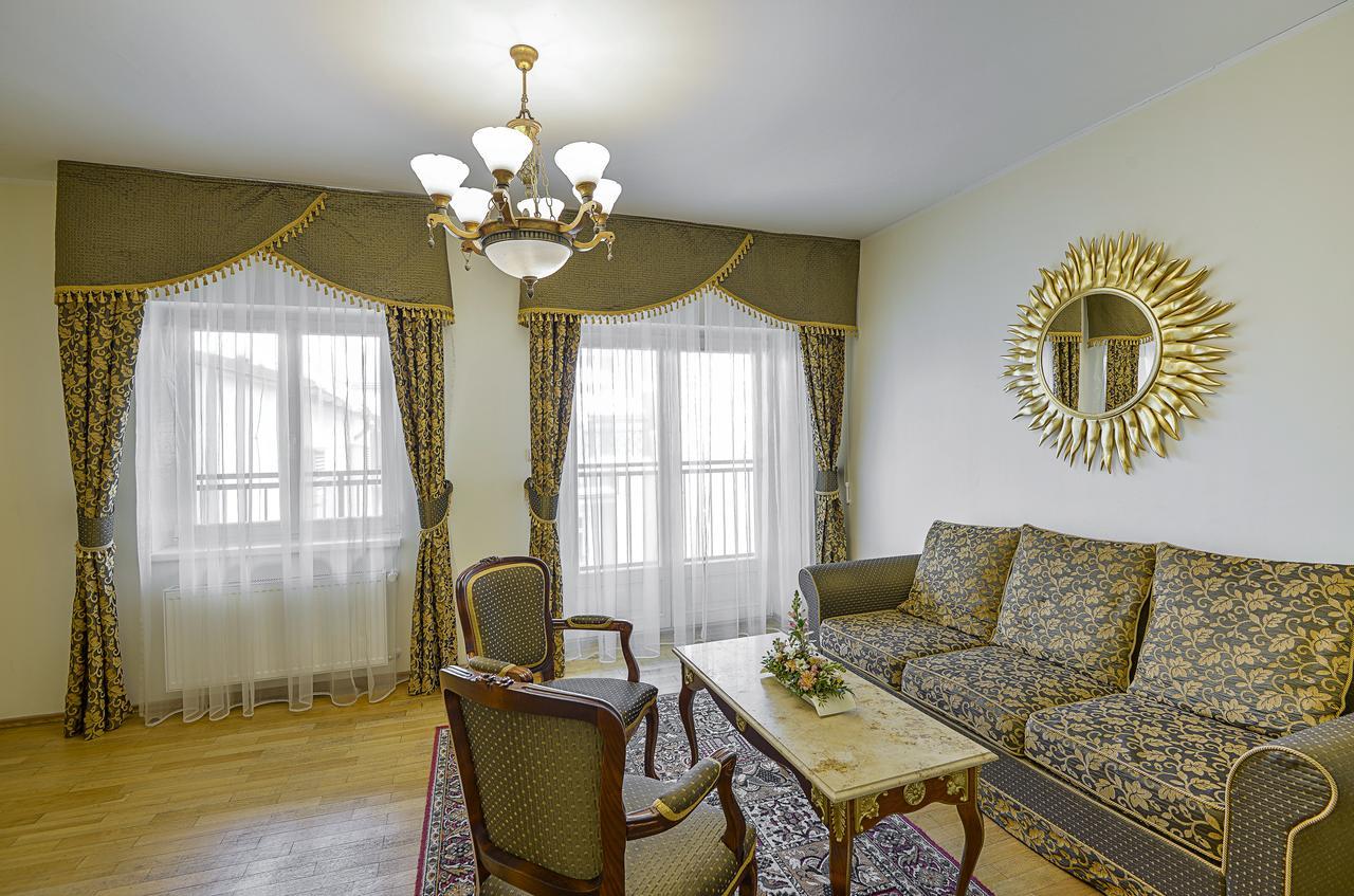 Residence Romanza Marianske Lazne Exterior foto